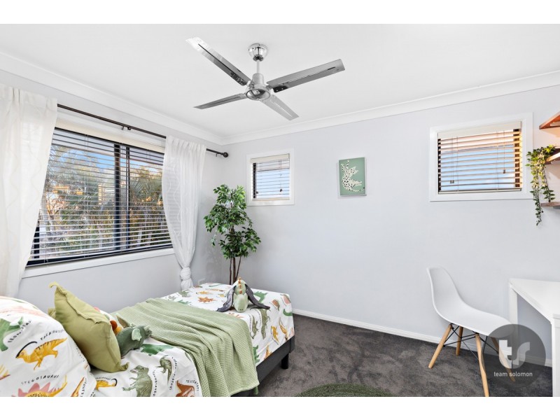 32 Bedarra Street, Redland Bay QLD 4165