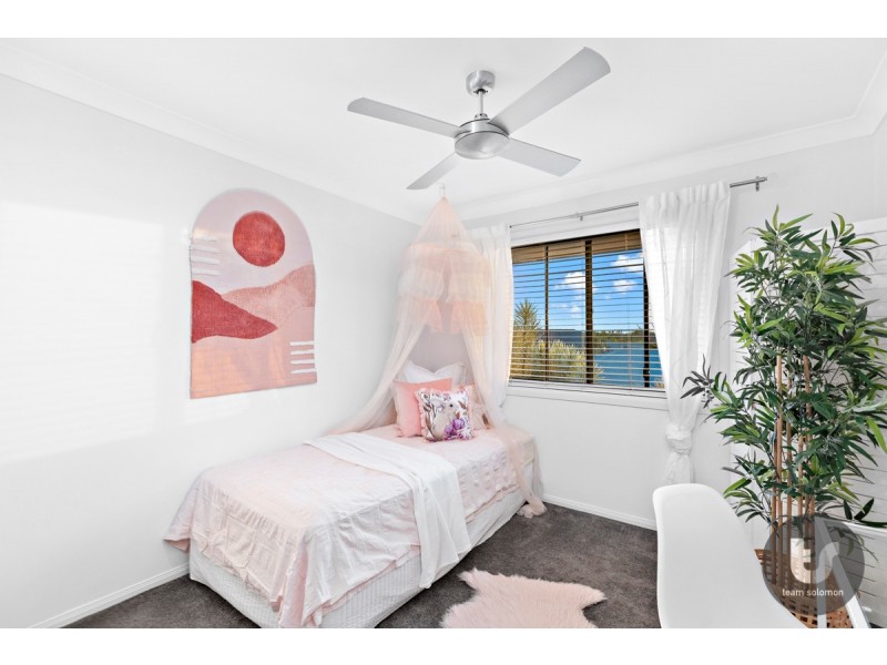 32 Bedarra Street, Redland Bay QLD 4165