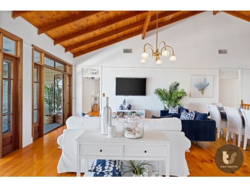 159 Shore Street North, Cleveland QLD 4163