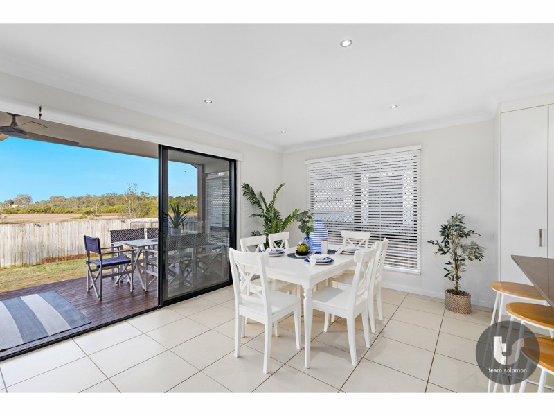 61 Ferry Road, Thorneside QLD 4158