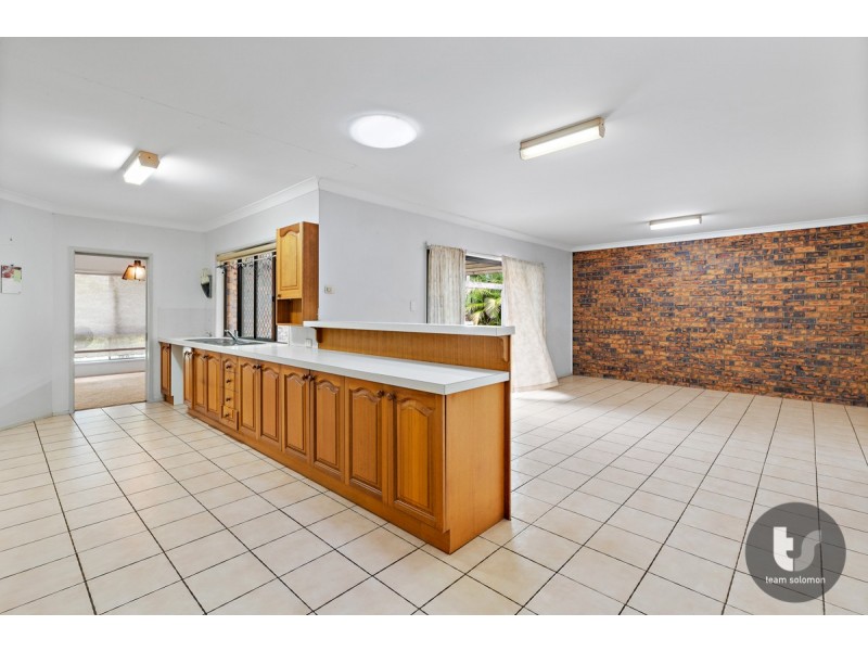 557 Redland Bay Road, Victoria Point QLD 4165