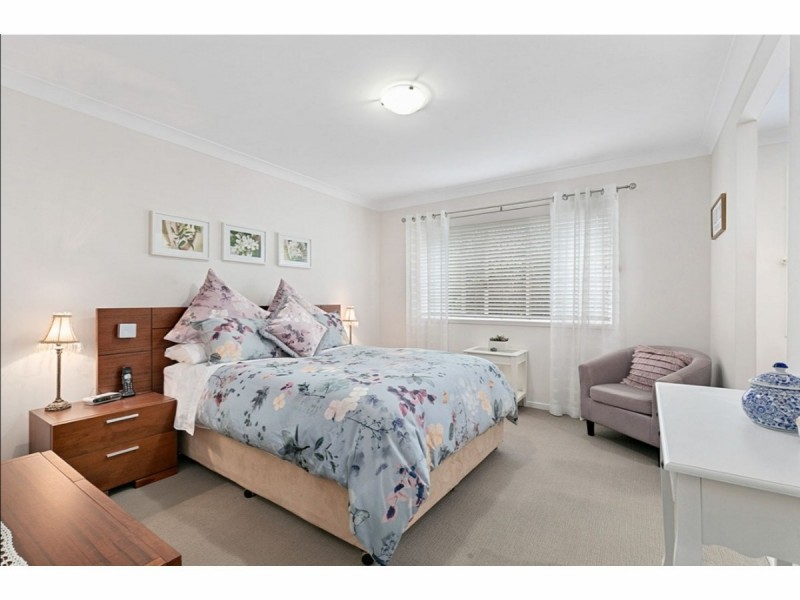 32 Amalia Street, Birkdale QLD 4159