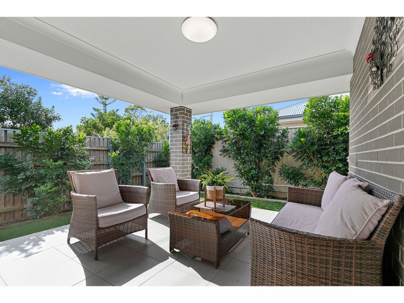 32 Amalia Street, Birkdale QLD 4159