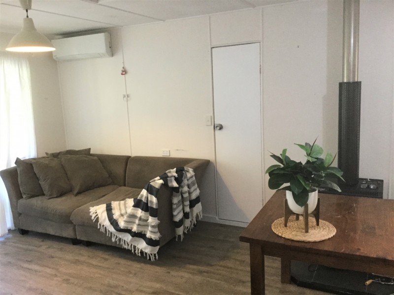 16 Orangegrove Street, Coochiemudlo Island QLD 4184