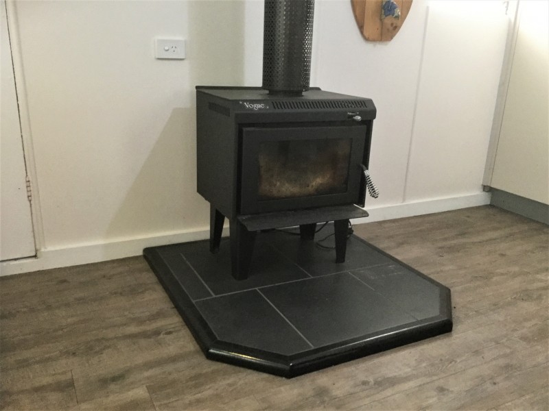 16 Orangegrove Street, Coochiemudlo Island QLD 4184