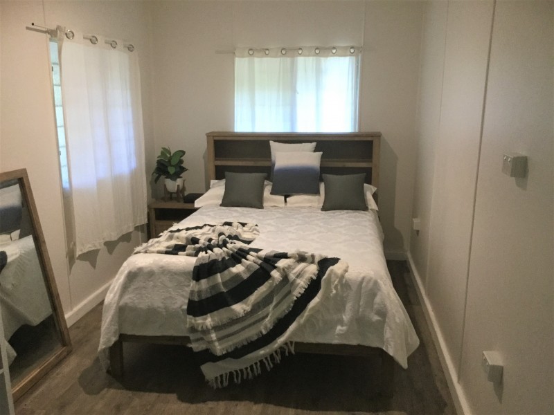 16 Orangegrove Street, Coochiemudlo Island QLD 4184