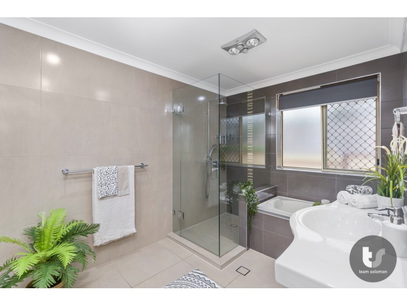 2 Bergan Place, Cleveland QLD 4163