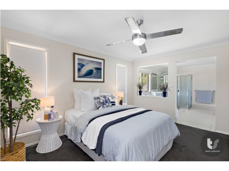7 Karinya Court, Redland Bay QLD 4165