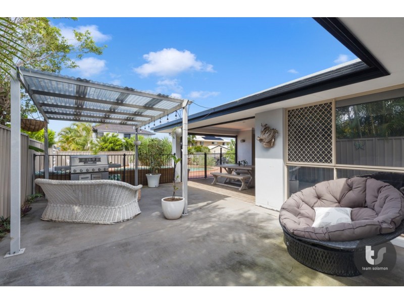 7 Karinya Court, Redland Bay QLD 4165