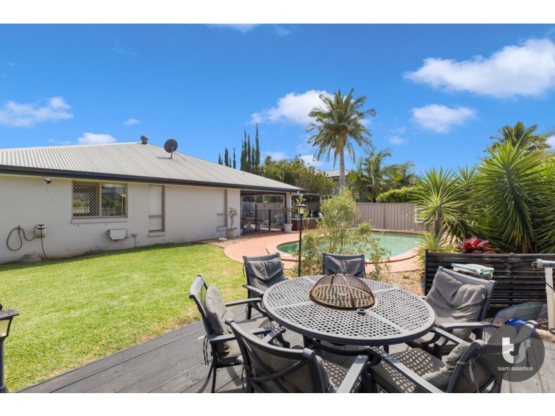 7 Karinya Court, Redland Bay QLD 4165