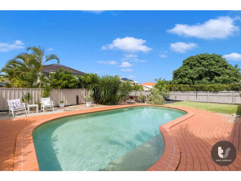 7 Karinya Court, Redland Bay QLD 4165