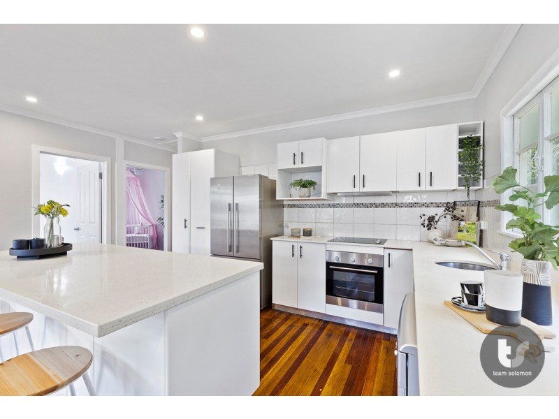 323 Preston Road, Wynnum West QLD 4178