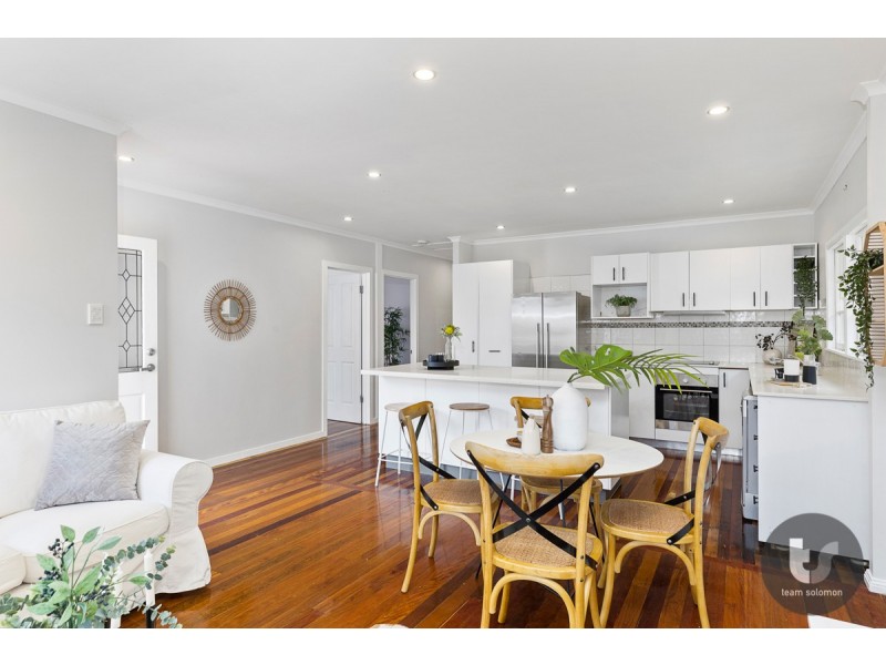 323 Preston Road, Wynnum West QLD 4178