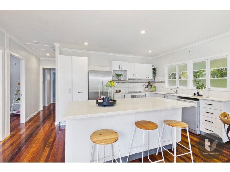 323 Preston Road, Wynnum West QLD 4178