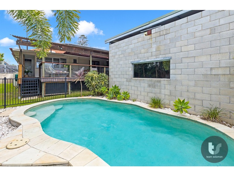 323 Preston Road, Wynnum West QLD 4178