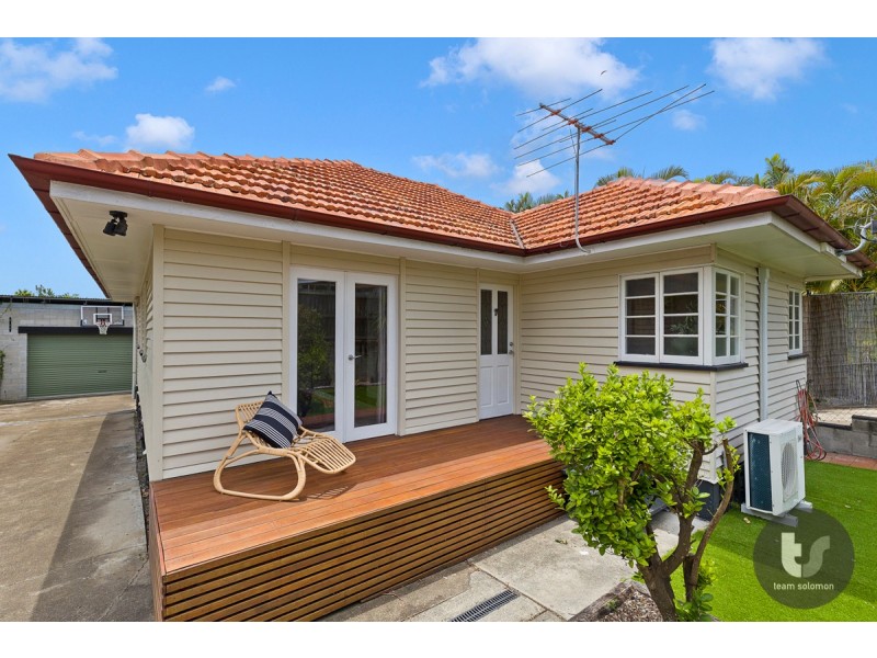 323 Preston Road, Wynnum West QLD 4178