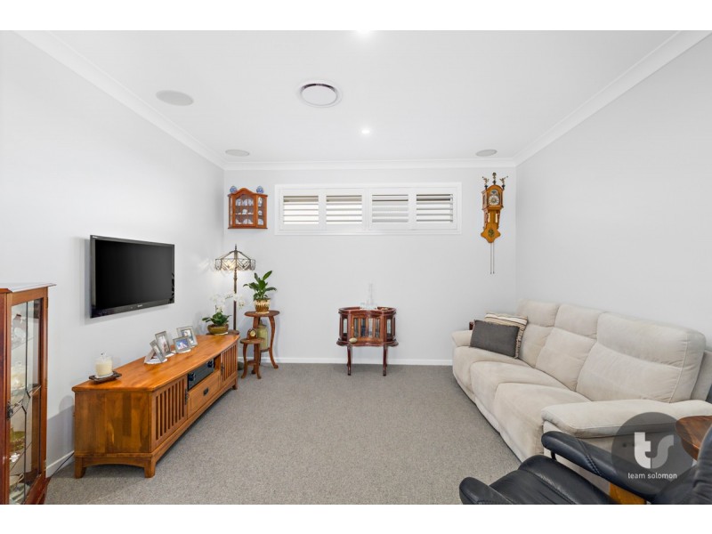 55 Bankswood Drive, Redland Bay QLD 4165