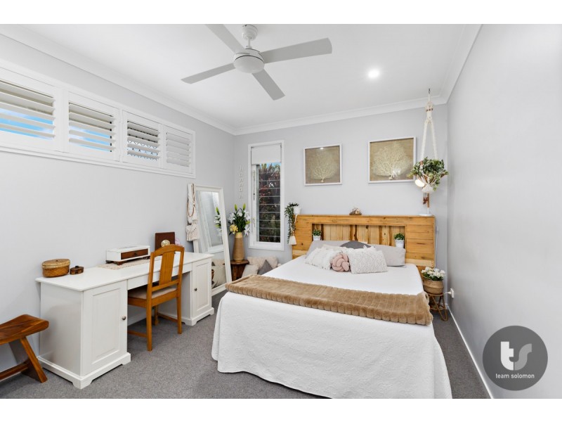 55 Bankswood Drive, Redland Bay QLD 4165