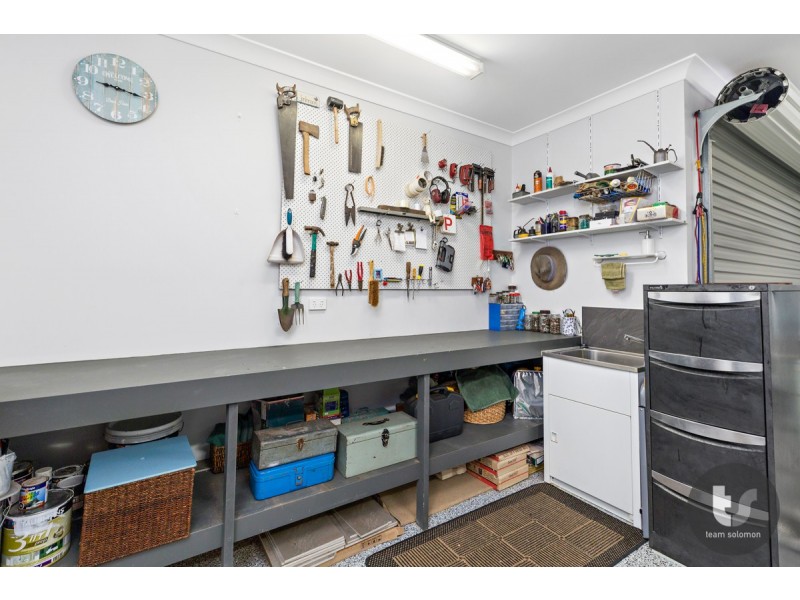 55 Bankswood Drive, Redland Bay QLD 4165