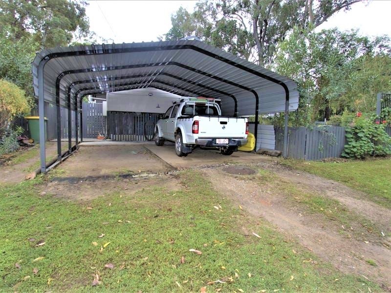 2 Moonah Street, Coochiemudlo Island QLD 4184