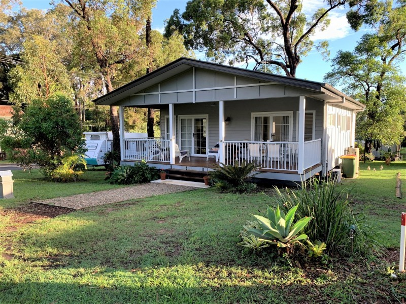 2 Marroo Street, Coochiemudlo Island QLD 4184