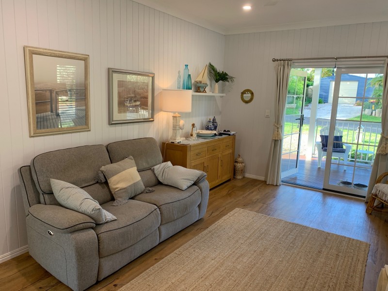 2 Marroo Street, Coochiemudlo Island QLD 4184