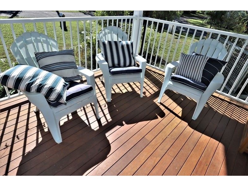 2 Marroo Street, Coochiemudlo Island QLD 4184