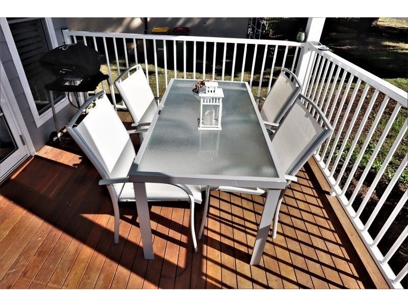2 Marroo Street, Coochiemudlo Island QLD 4184