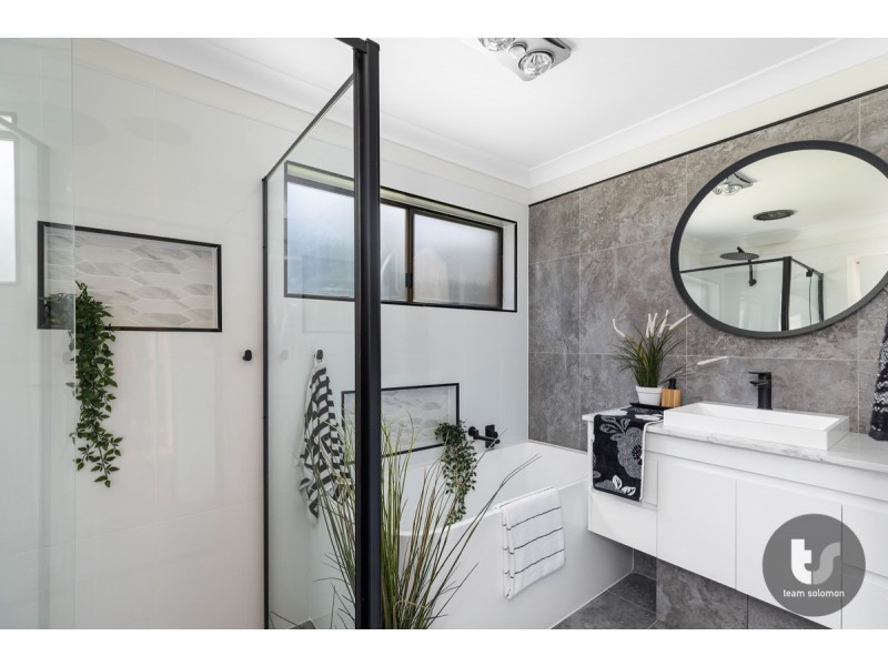 54 Sunshine Drive, Cleveland QLD 4163