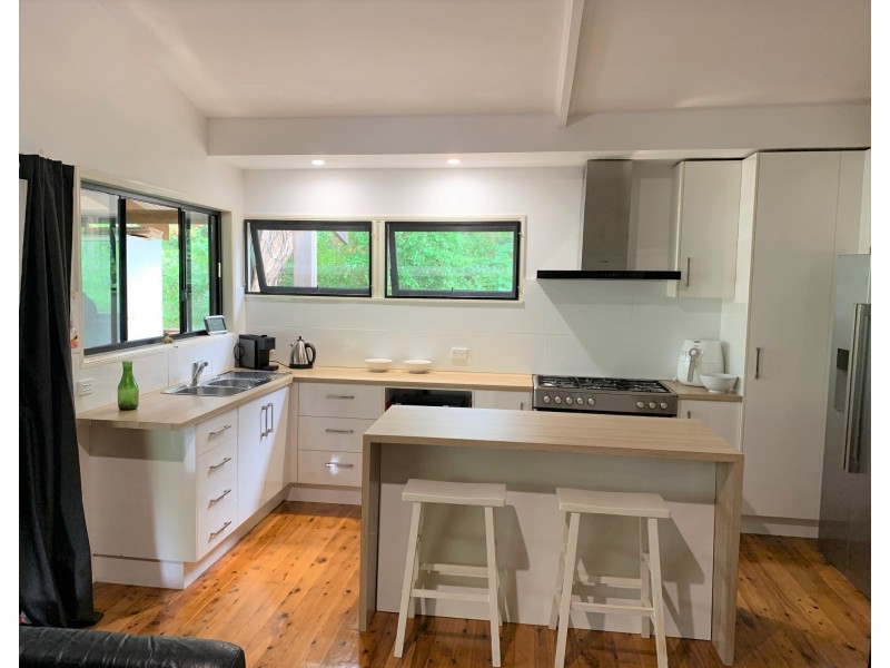 394 Victoria Parade, Coochiemudlo Island QLD 4184