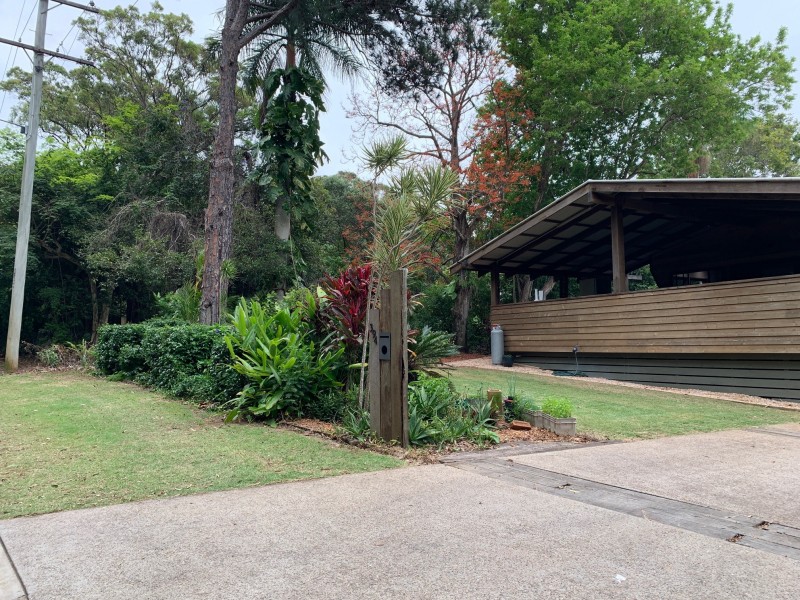 394 Victoria Parade, Coochiemudlo Island QLD 4184