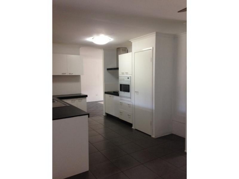 9 Hyde Court, Alexandra Hills QLD 4161