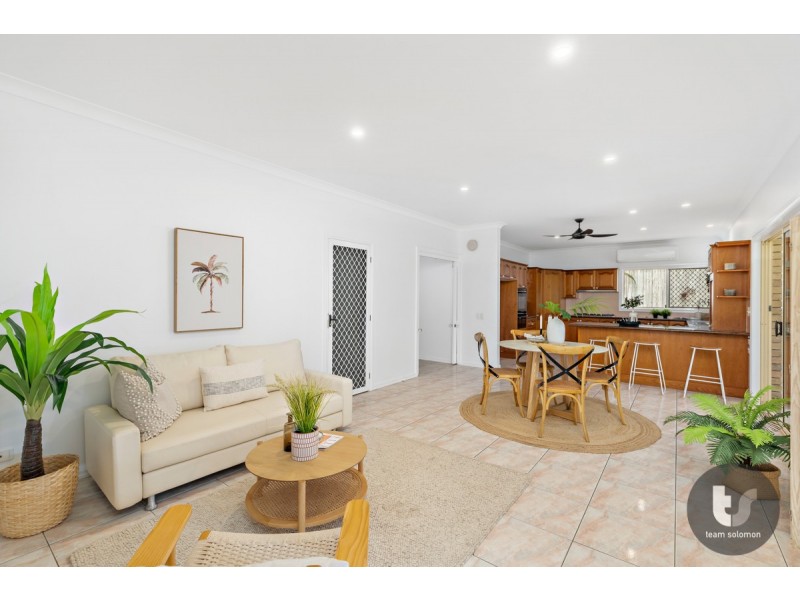 37 Crossley Drive, Wellington Point QLD 4160