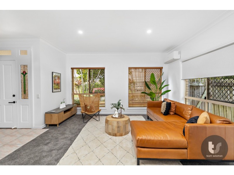 37 Crossley Drive, Wellington Point QLD 4160