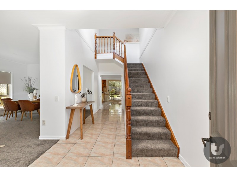 37 Crossley Drive, Wellington Point QLD 4160