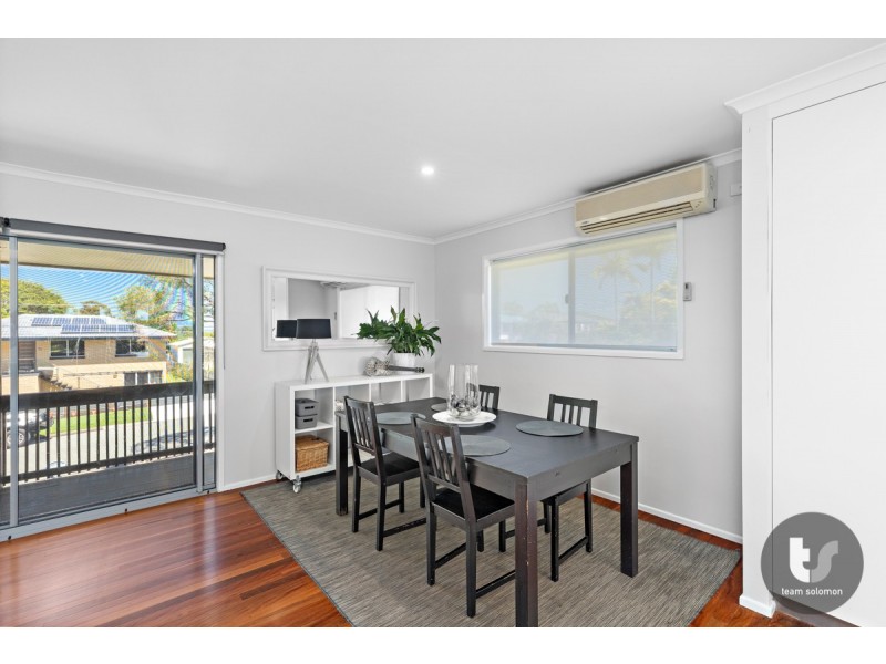 22 Rossinton Street, Birkdale QLD 4159