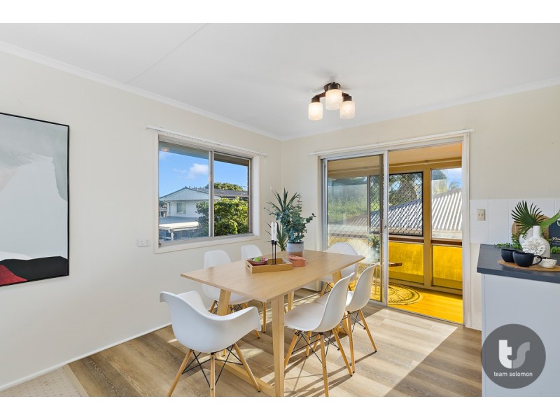14 Glenjustins Street, Wynnum West QLD 4178