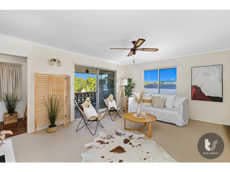 14 Glenjustins Street, Wynnum West QLD 4178
