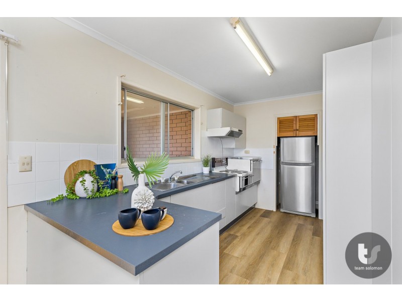 14 Glenjustins Street, Wynnum West QLD 4178