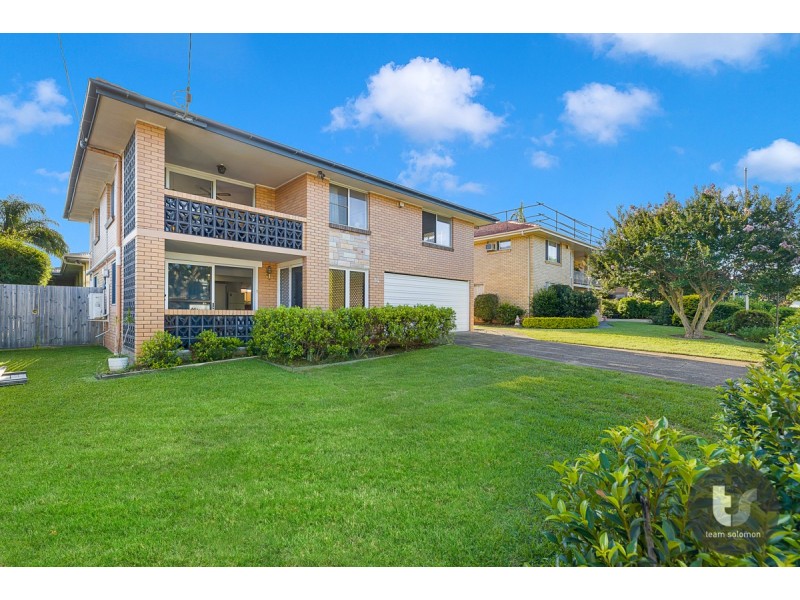 14 Glenjustins Street, Wynnum West QLD 4178