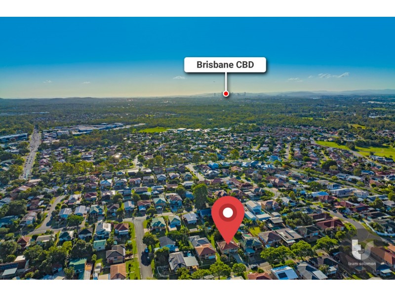 14 Glenjustins Street, Wynnum West QLD 4178