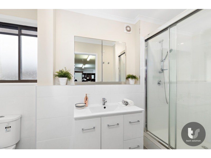 4 Tarcutta Street, Cleveland QLD 4163