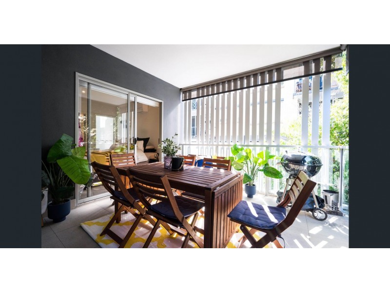 2/11 Wambool Street, Bulimba QLD 4171