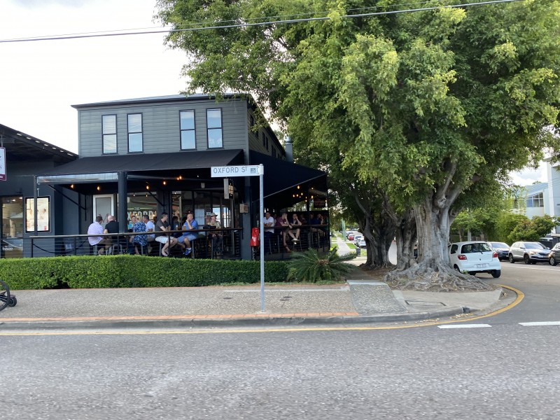 2/11 Wambool Street, Bulimba QLD 4171