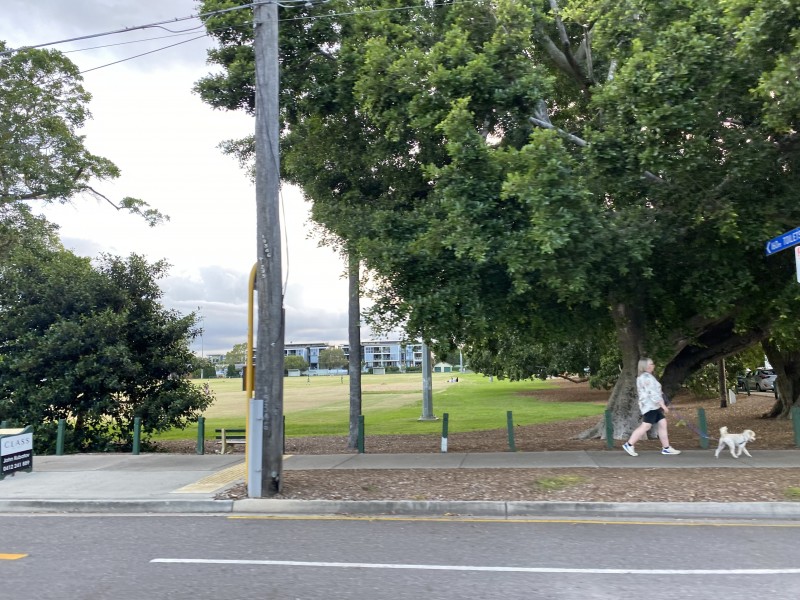 2/11 Wambool Street, Bulimba QLD 4171