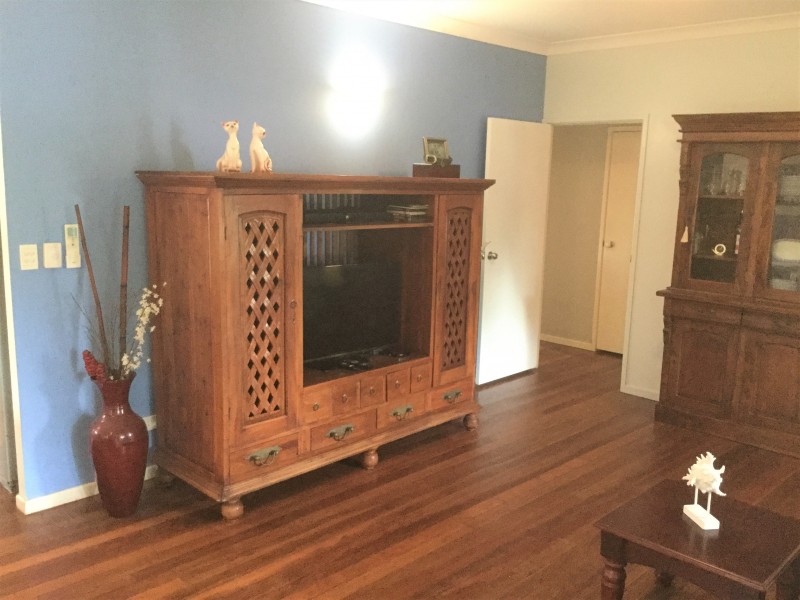 18 Carefree Street, Coochiemudlo Island QLD 4184