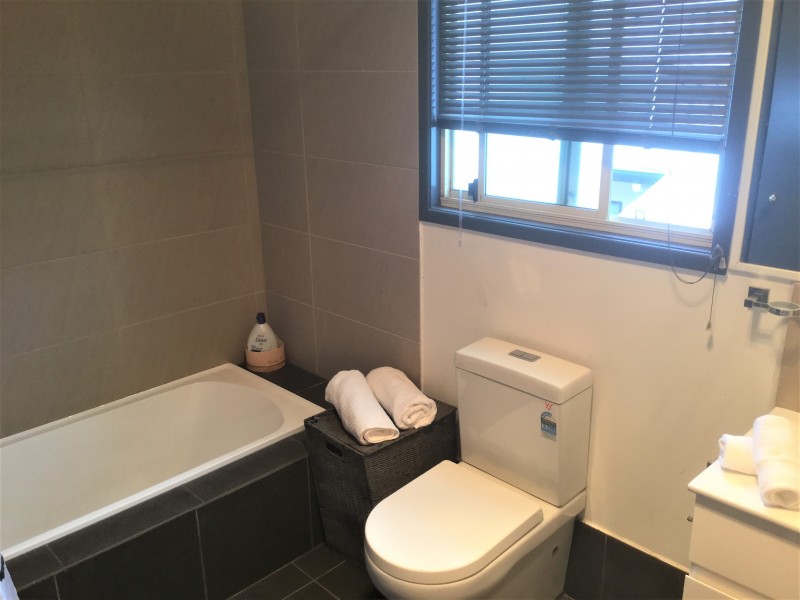 18 Carefree Street, Coochiemudlo Island QLD 4184