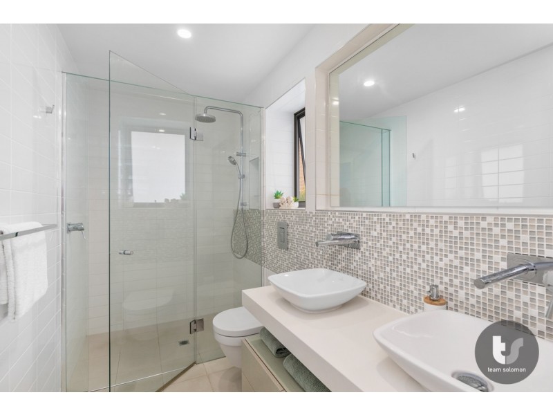 10/29-31 Shore Street East, Cleveland QLD 4163