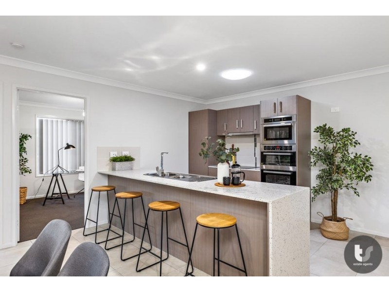 297 Colburn Avenue, Victoria Point QLD 4165