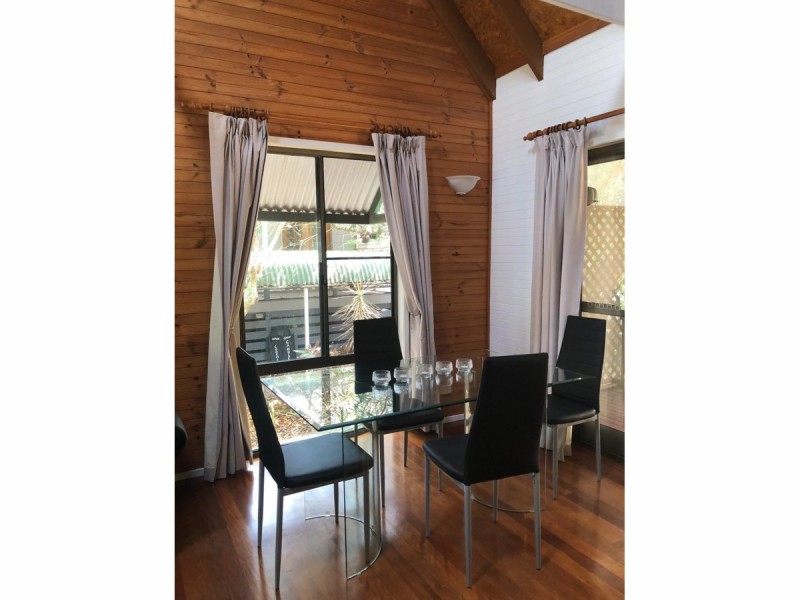 64 Elizabeth Street, Coochiemudlo Island QLD 4184